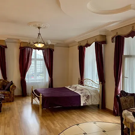 History на проспекті свободи 49 * Lviv