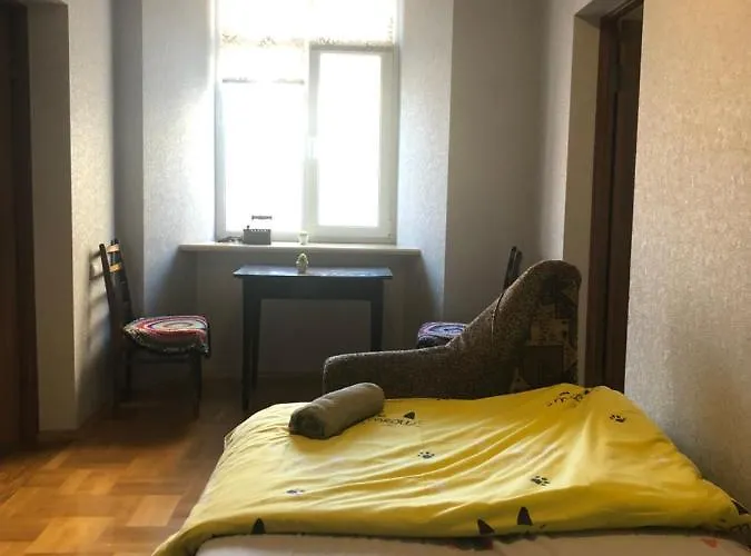 History на проспекті свободи 49