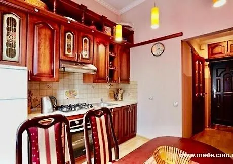 Apartamento History на проспекті свободи 49 Leópolis